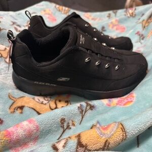NWT Skechers Elite slip on shoes size 9